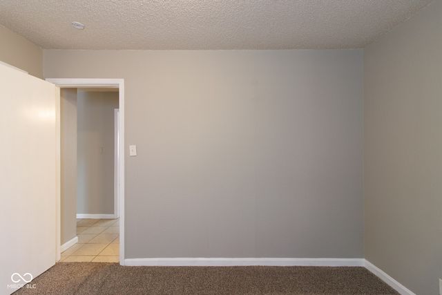 6213 Commodore Drive, Indianapolis, IN 46219