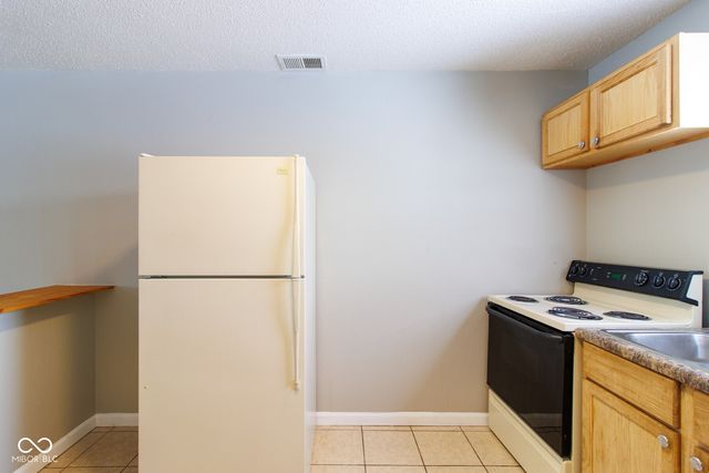 6213 Commodore Drive, Indianapolis, IN 46219