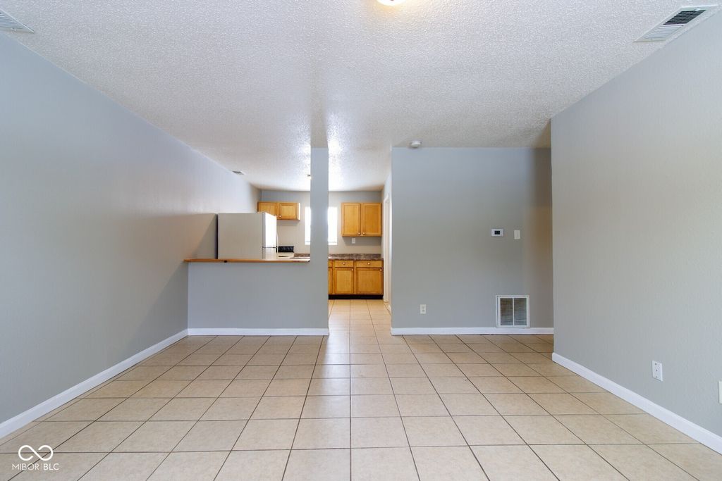 6213 Commodore Drive, Indianapolis, IN 46219