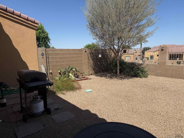 6094 E Morning Ln, Yuma, AZ 85365