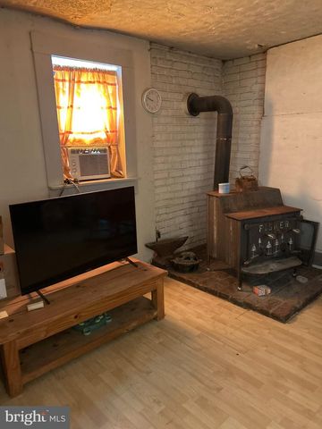 212 LAKEVIEW AVE, Edgewater, MD 21037