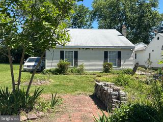 212 LAKEVIEW AVE, Edgewater, MD 21037