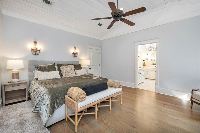 1030 Village Oaks Lane, St Simons Island, GA 31522