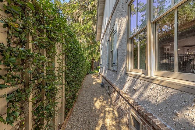 1030 Village Oaks Lane, St Simons Island, GA 31522