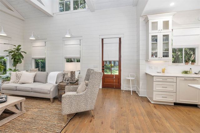 1030 Village Oaks Lane, St Simons Island, GA 31522