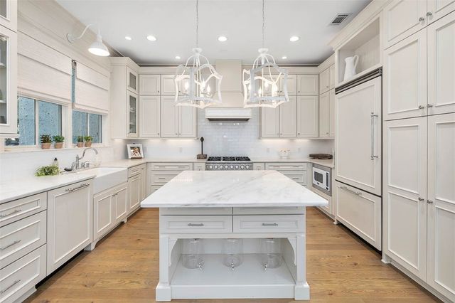 1030 Village Oaks Lane, St Simons Island, GA 31522