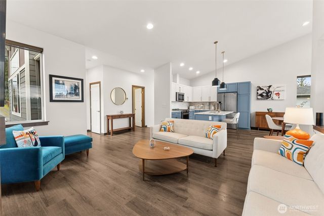 3532 S 198th Street, Seatac, WA 98188