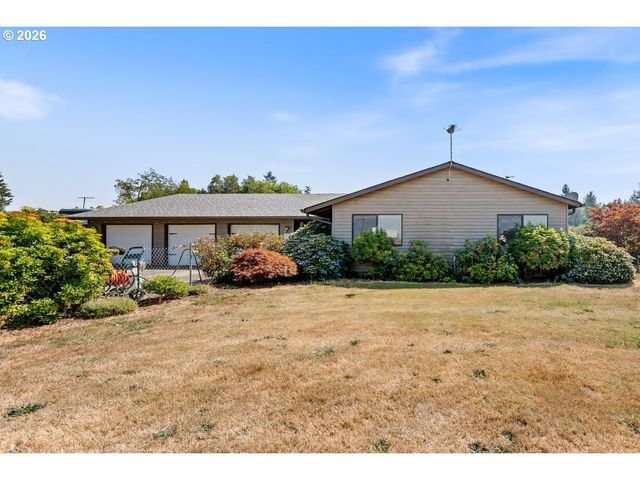 38100 Se COUPLAND Rd, Estacada, OR 97023