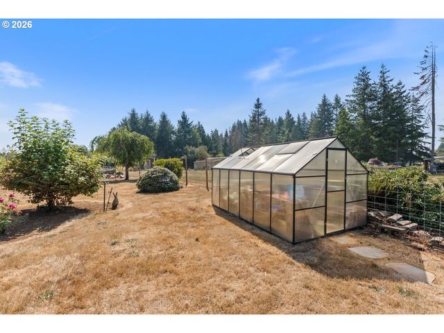 38100 Se COUPLAND Rd, Estacada, OR 97023