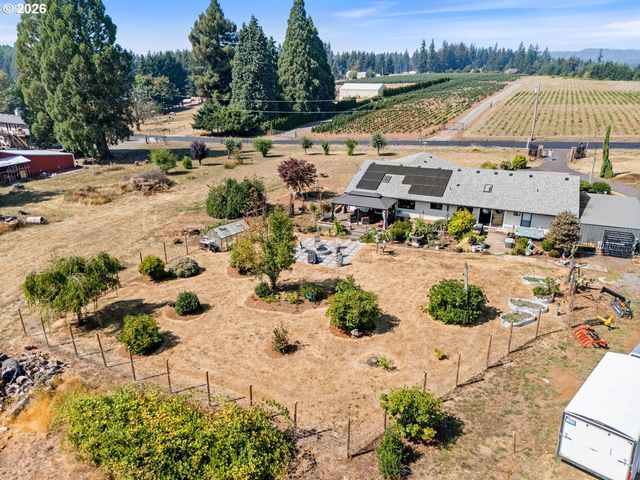38100 Se COUPLAND Rd, Estacada, OR 97023