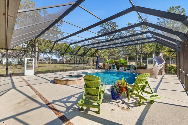 211 Buffalo Creek Court, Bellville, TX 77418