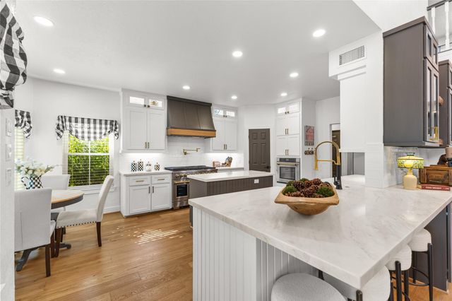 211 Buffalo Creek Court, Bellville, TX 77418