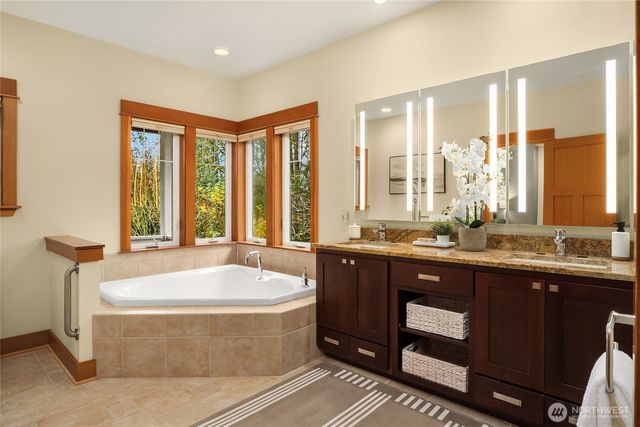 9705 NE Beach Crest Drive, Bainbridge Island, WA 98110