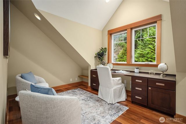 9705 NE Beach Crest Drive, Bainbridge Island, WA 98110