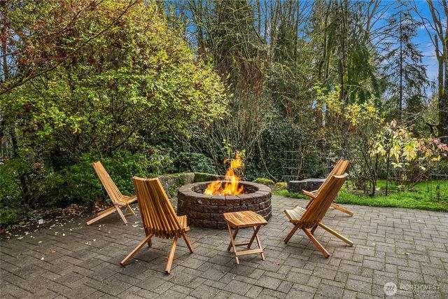 9705 NE Beach Crest Drive, Bainbridge Island, WA 98110