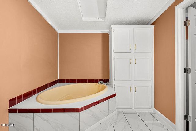 234 Red Bud Lane, Sevierville, TN 37876