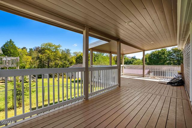 234 Red Bud Lane, Sevierville, TN 37876