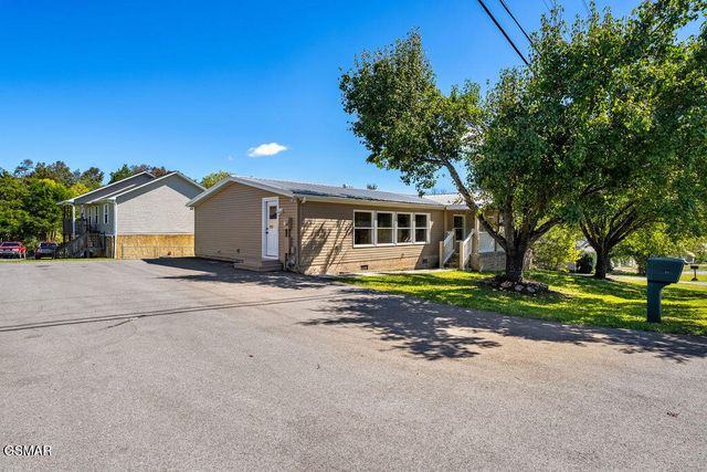 234 Red Bud Lane, Sevierville, TN 37876