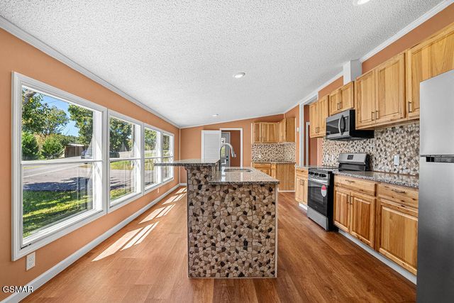 234 Red Bud Lane, Sevierville, TN 37876