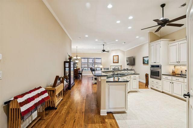 5809 Dry Creek Lane, Arlington, TX 76017