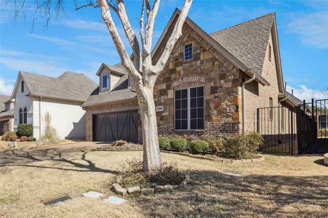 5809 Dry Creek Lane, Arlington, TX 76017