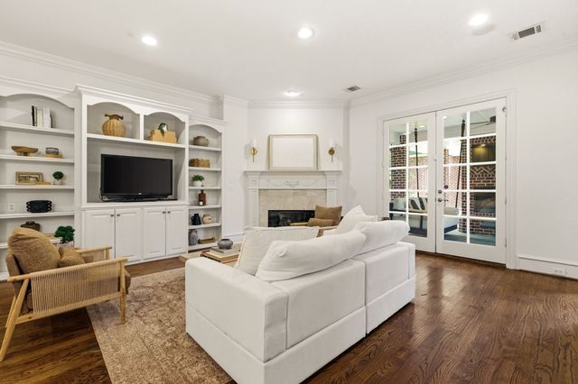 4529 Pomona Road, Dallas, TX 75209