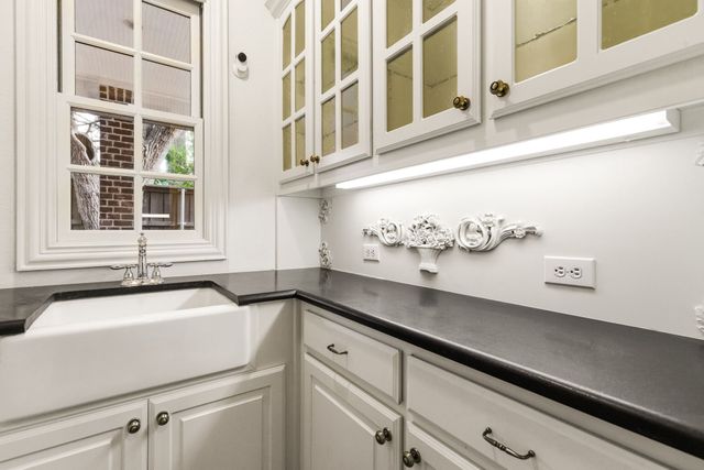 4529 Pomona Road, Dallas, TX 75209