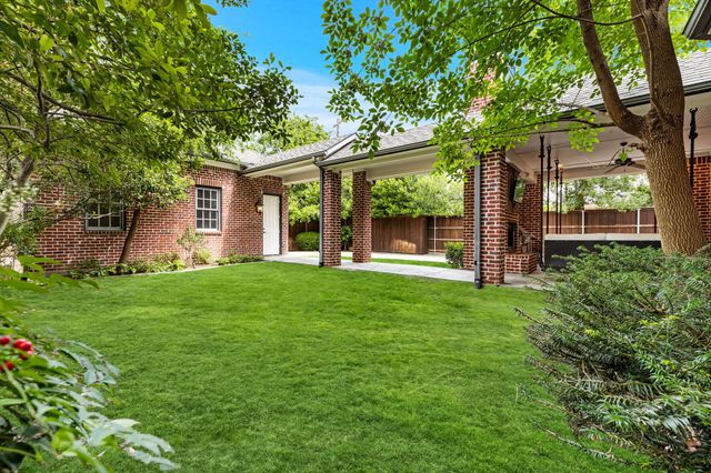4529 Pomona Road, Dallas, TX 75209