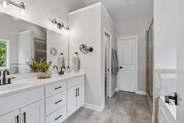 1394 Theta Pike, Columbia, TN 38401