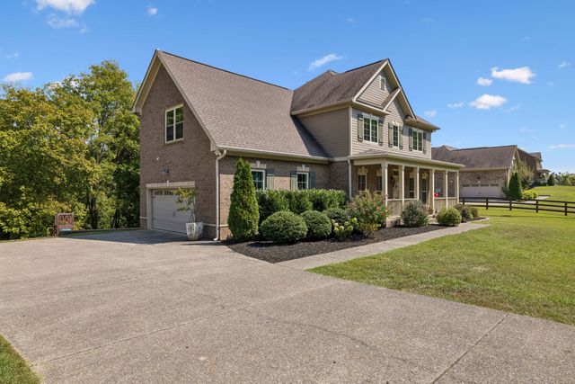 1394 Theta Pike, Columbia, TN 38401