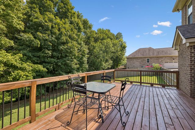 1394 Theta Pike, Columbia, TN 38401