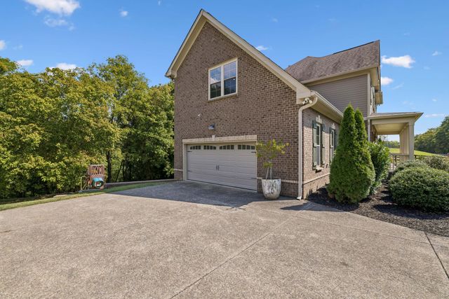 1394 Theta Pike, Columbia, TN 38401
