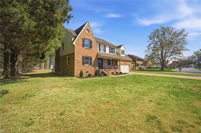 15 Windy Point DR, Poquoson, VA 23662