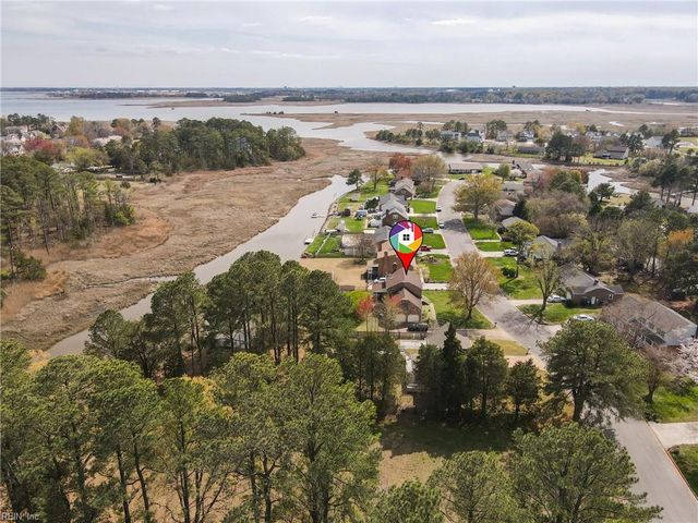 15 Windy Point DR, Poquoson, VA 23662