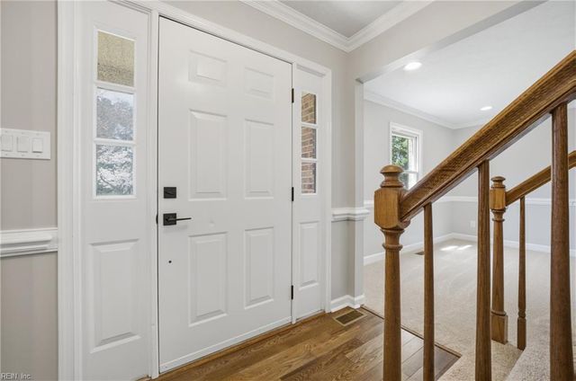 15 Windy Point DR, Poquoson, VA 23662