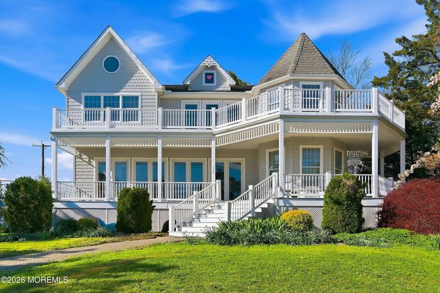 159 Harbor Inn Road, Bayville, NJ 08721