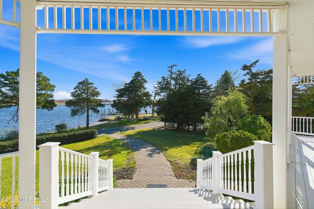 159 Harbor Inn Road, Bayville, NJ 08721