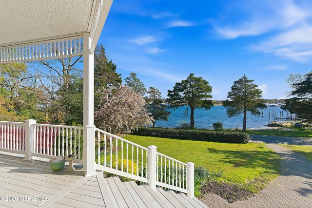 159 Harbor Inn Road, Bayville, NJ 08721