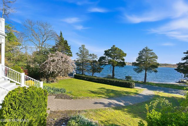 159 Harbor Inn Road, Bayville, NJ 08721
