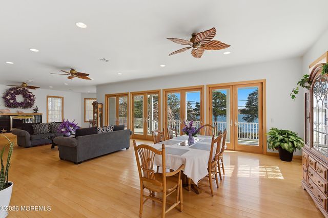 159 Harbor Inn Road, Bayville, NJ 08721