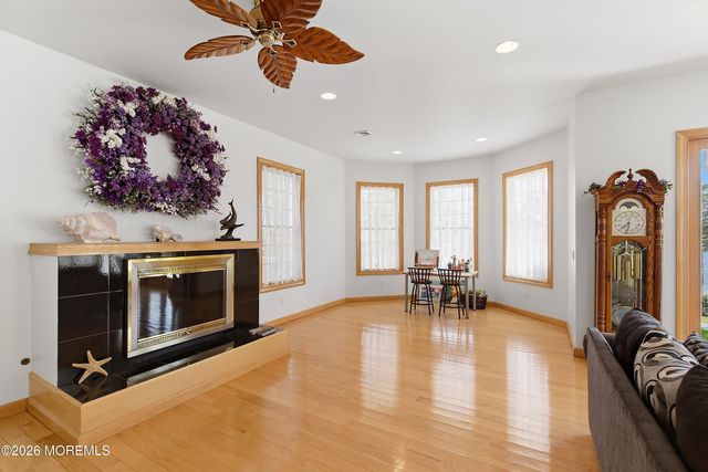 159 Harbor Inn Road, Bayville, NJ 08721