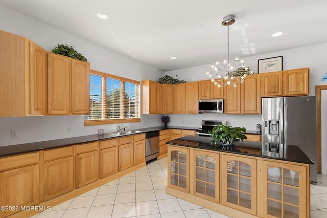 159 Harbor Inn Road, Bayville, NJ 08721