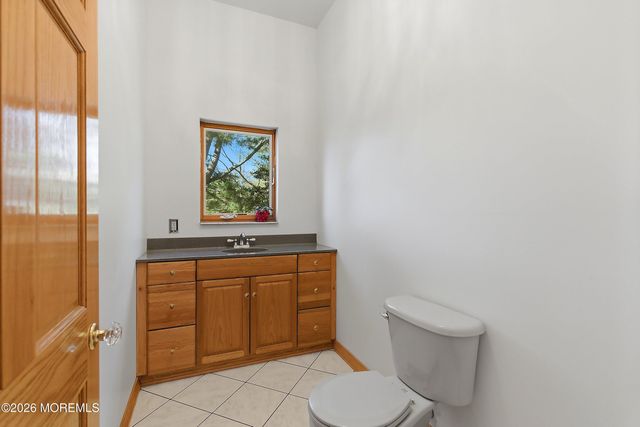 159 Harbor Inn Road, Bayville, NJ 08721