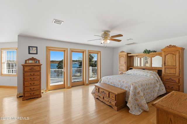 159 Harbor Inn Road, Bayville, NJ 08721