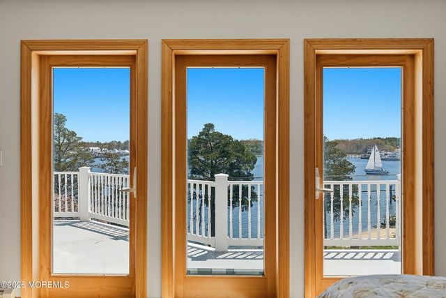 159 Harbor Inn Road, Bayville, NJ 08721