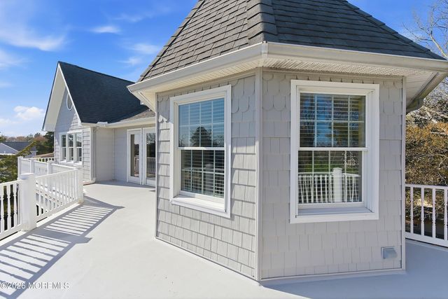 159 Harbor Inn Road, Bayville, NJ 08721