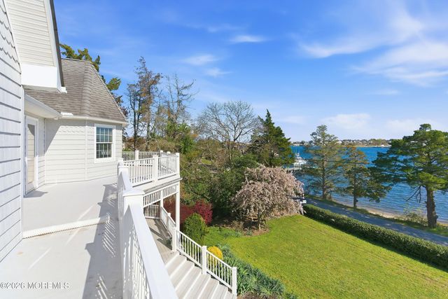 159 Harbor Inn Road, Bayville, NJ 08721