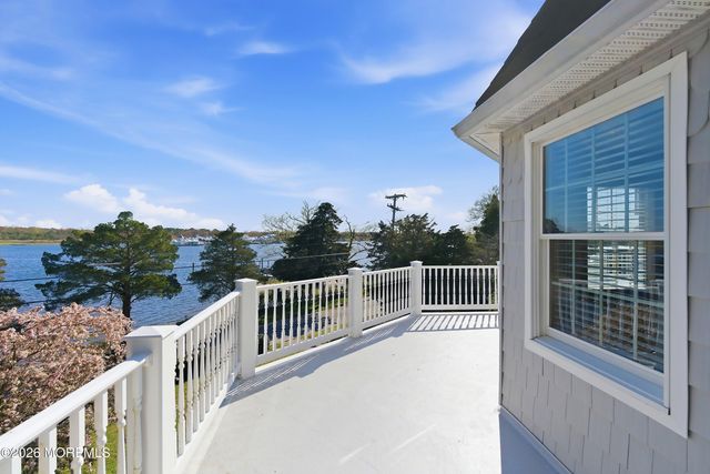 159 Harbor Inn Road, Bayville, NJ 08721