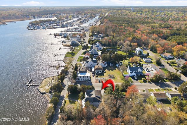 159 Harbor Inn Road, Bayville, NJ 08721
