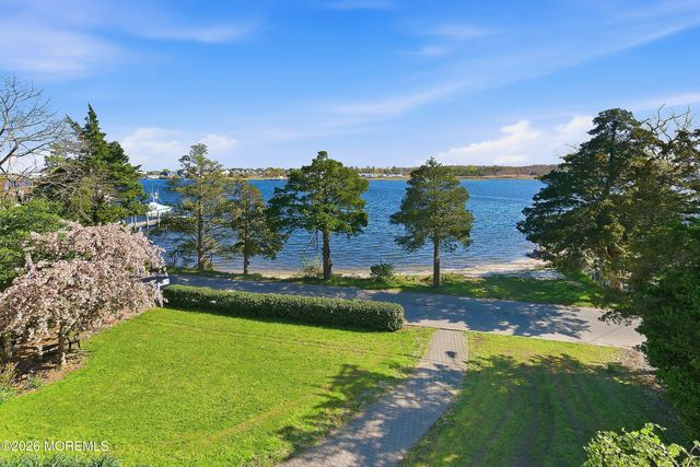 159 Harbor Inn Road, Bayville, NJ 08721